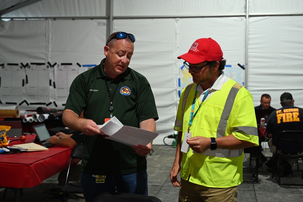 USACE coordinates Fort Myers Beach, Florida, disaster response activities with FEMA, state and local emergency management officials