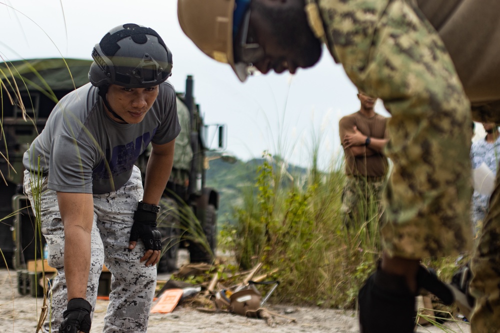 Philippine And U.S. Navy Seabees Build Together