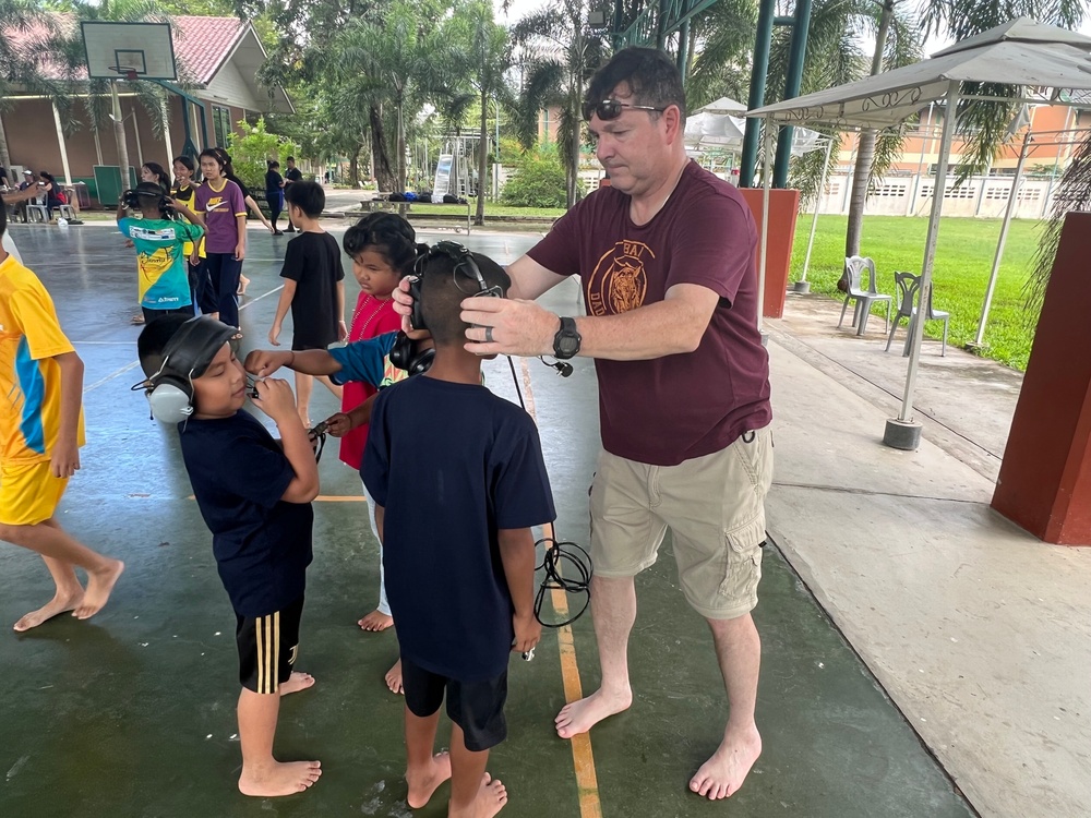 USS Higgins Conducts Community Relations Event in Thailand