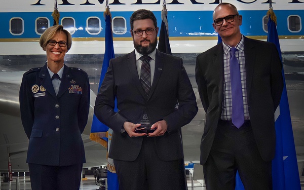 AFRL Fellows 2022 Honors ECA Award Winner Sean Donegan