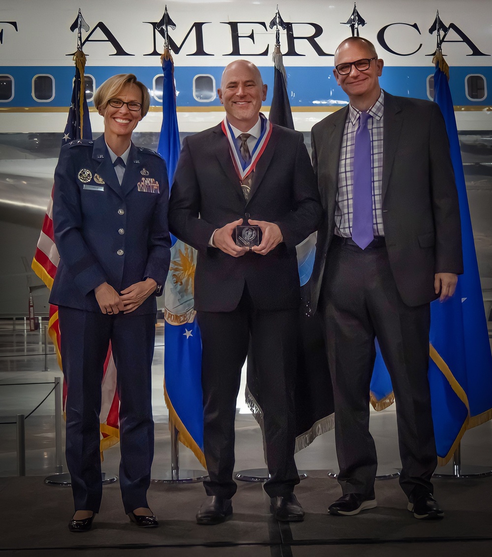 AFRL Fellows 2022 Honors John Brausch