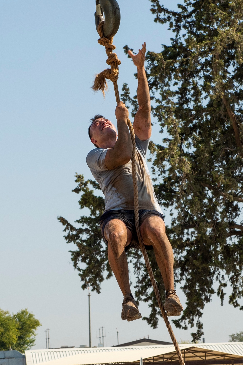 ‘Climbing’ the leaderboard, service members participate in Spanish Pegasus Race