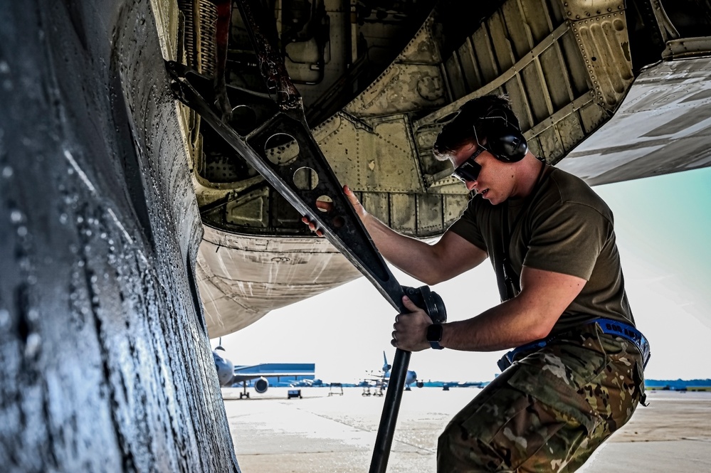 605th AMXS Crew Chief Embodies the Warrior Heart