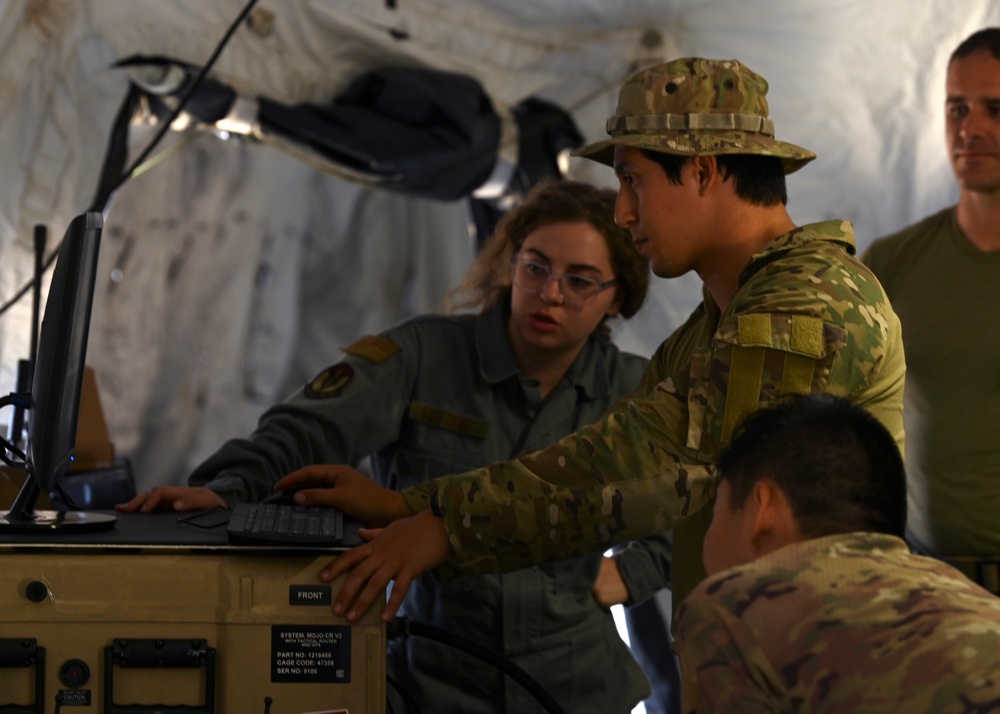 5th ASOS conducts reconnaissance, communications FTX