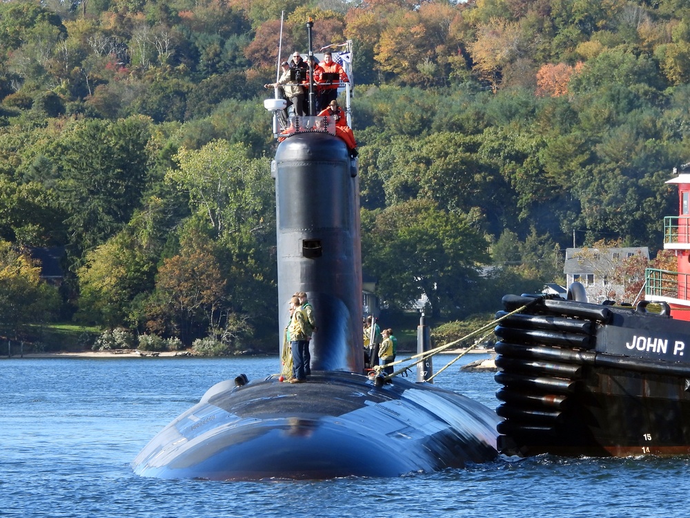 USS Oregon returns to Naval Submarine Base New London