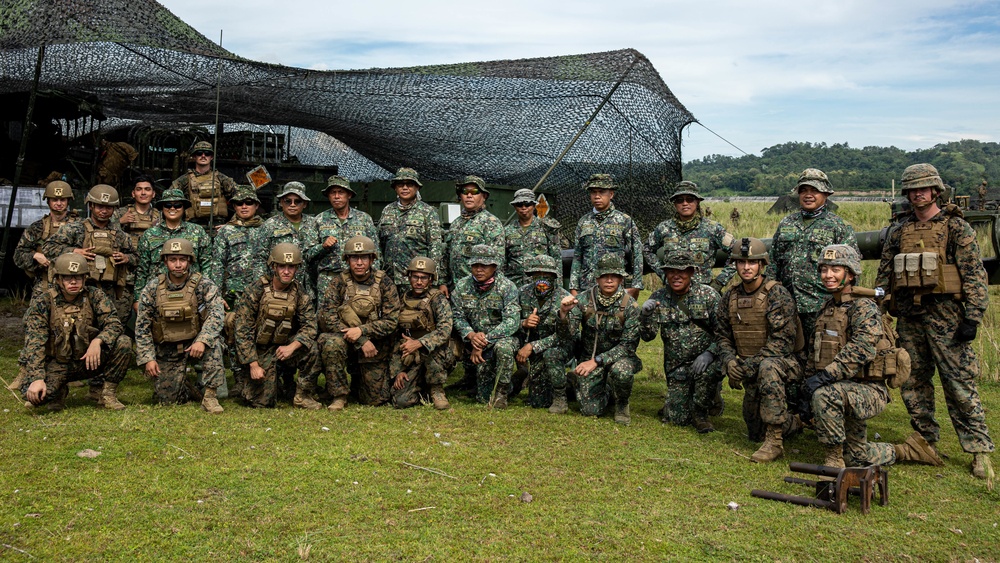 KAMANDAG 6 artillery live fire