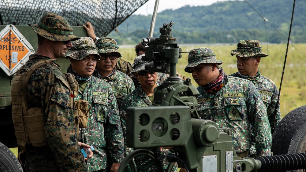 KAMANDAG 6 artillery live fire
