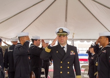 USS Fort Worth (LCS 3) Conducts Change of Command