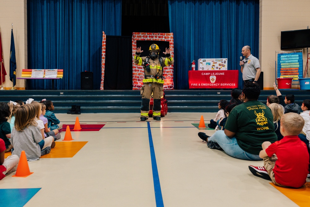 MCB Camp Lejeune FESD Puppet Show at Tarawa Terrace Elementary School