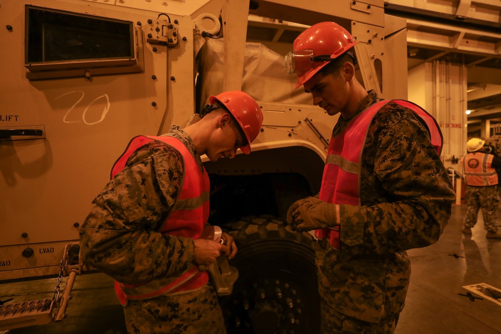 Resolute Dragon 22 | Marines and Sailors on USNS Dahl Execute Maritime Pre-positioning Force Offload Efforts