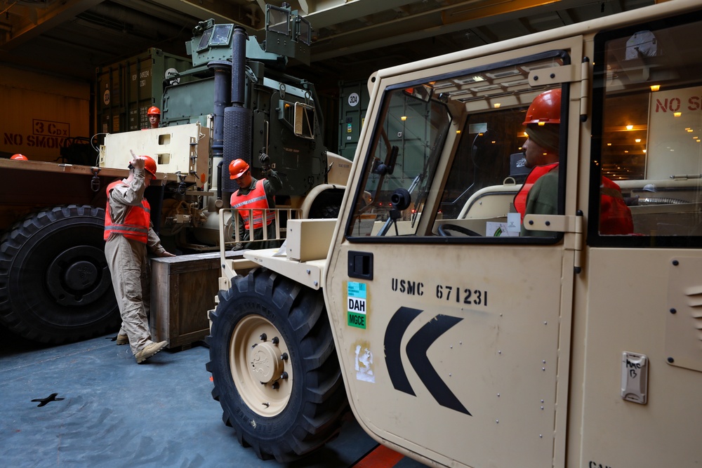 Resolute Dragon 22 | Marines and Sailors on USNS Dahl Execute Maritime Pre-positioning Force Offload Efforts