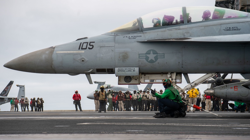 Sailors Give Sign