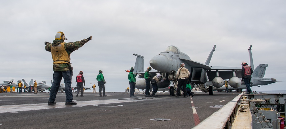 F/A-18E Taxis On Flight Deck