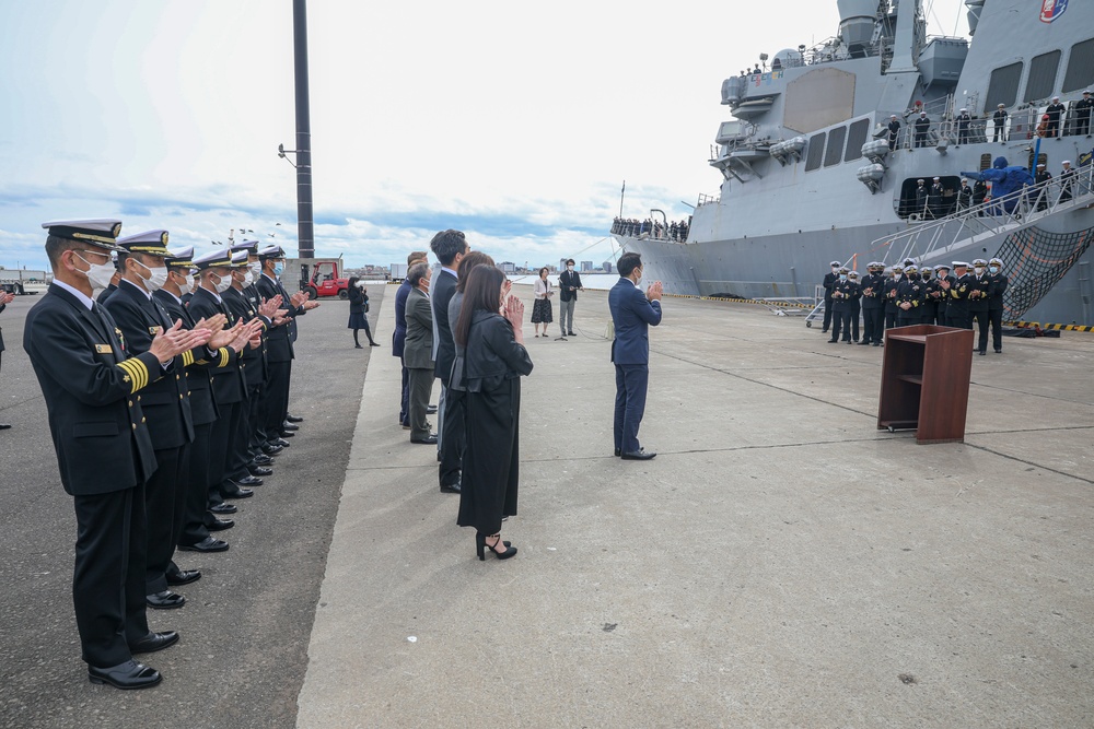 Hakodate America-Japan Society Hosts Welcoming Ceremony for USS Benfold