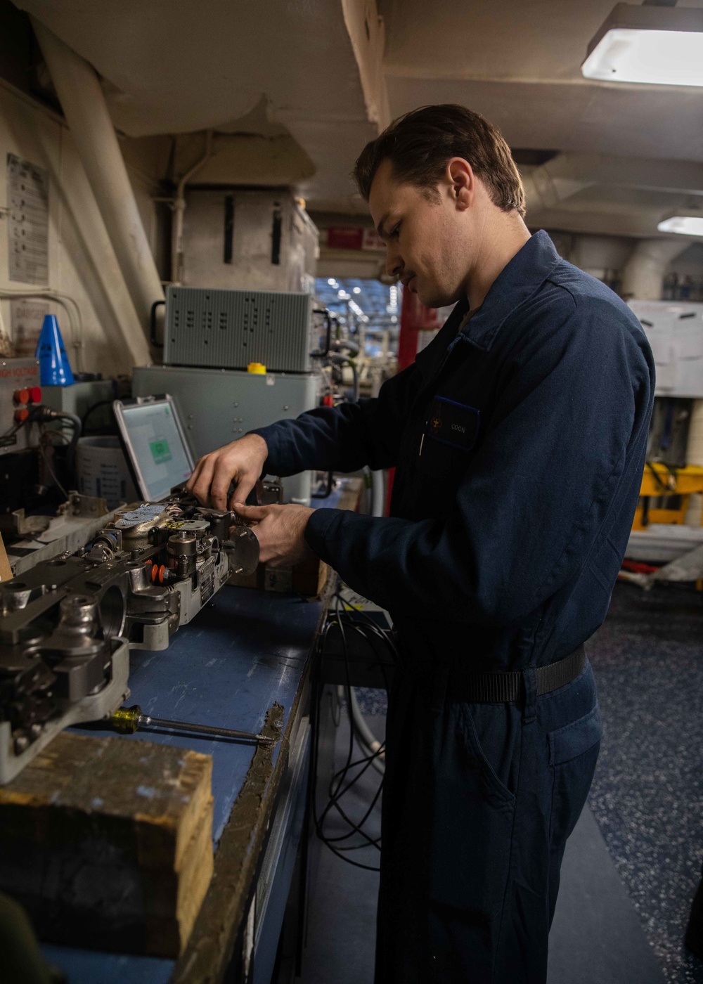 Daily Operations Onboard USS George H.W. Bush (CVN 77)