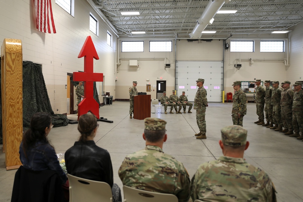 Red Arrow Headquarters Company Welcomes New First Sergeant