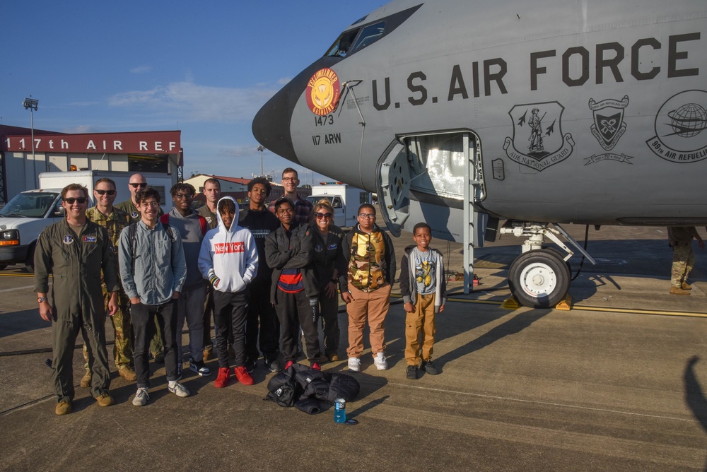 117th Air Refueling Wing hosts an AIM Flight