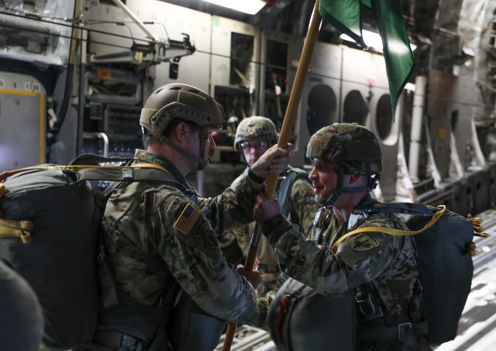 346th Tactical Psychological Operations Company Airborne Jump