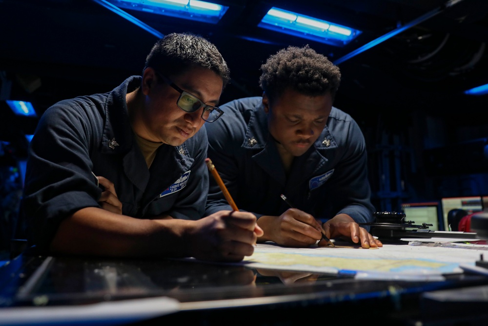 USS Higgins Conducts Naval Surface Fire Support Drill