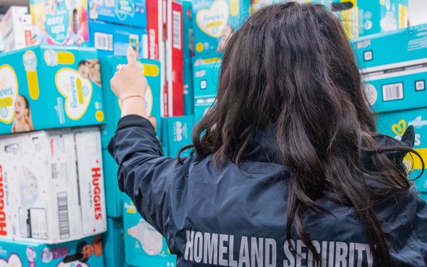 HSI assists in serving search warrant