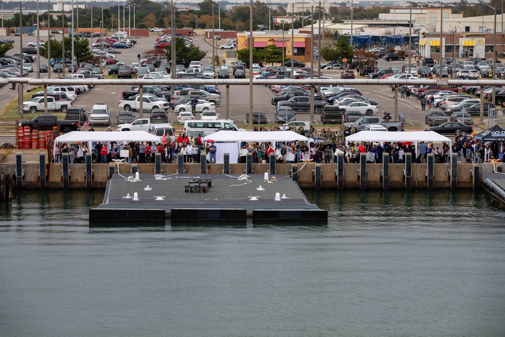 USS Arlington returns to Norfolk, Virginia after seven-month deployment