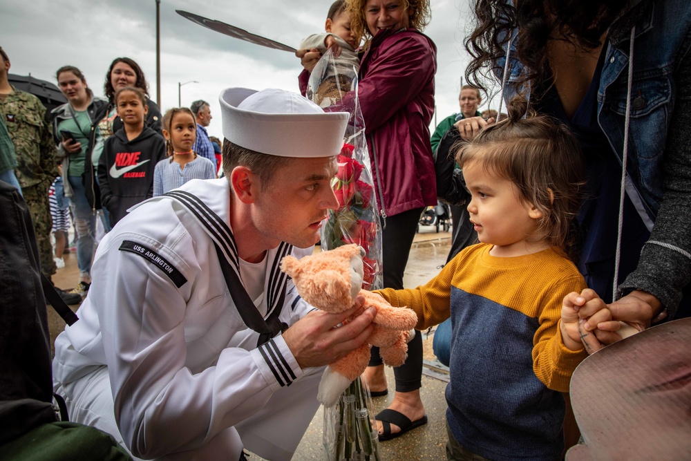 USS Arlington returns to Norfolk, Virginia after seven-month deployment