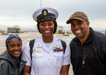 USS Arlington returns to Norfolk, Virginia after seven-month deployment