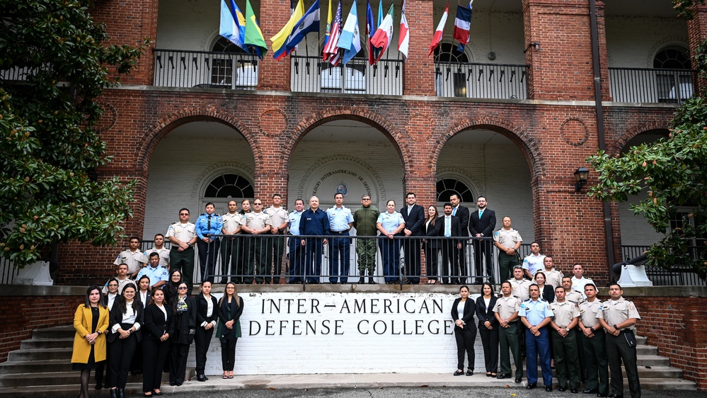 Honduraan CDN Visits the IADC