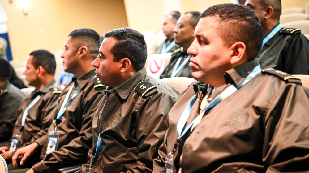 Honduraan CDN Visits the IADC