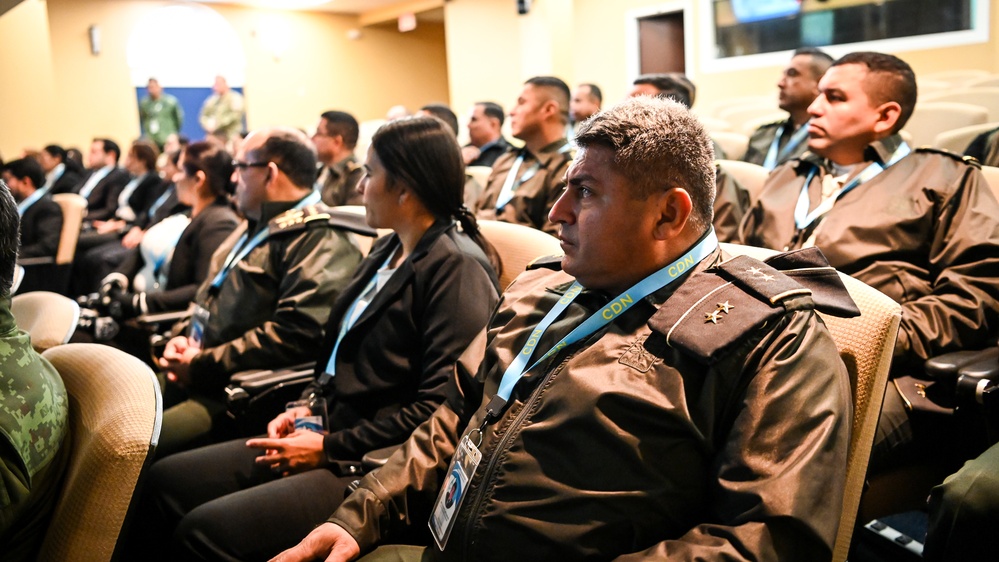 Honduraan CDN Visits the IADC