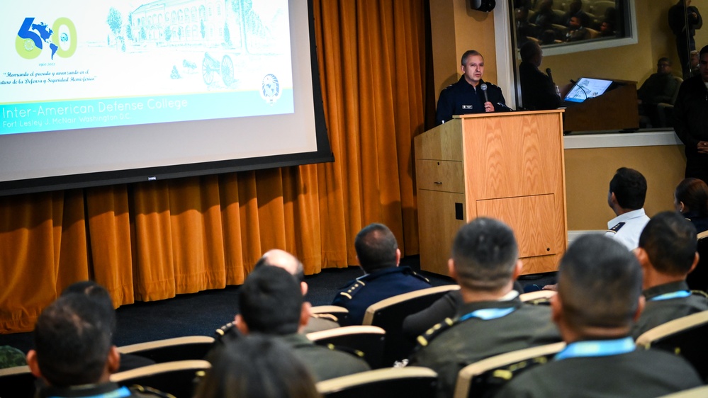 Honduraan CDN Visits the IADC