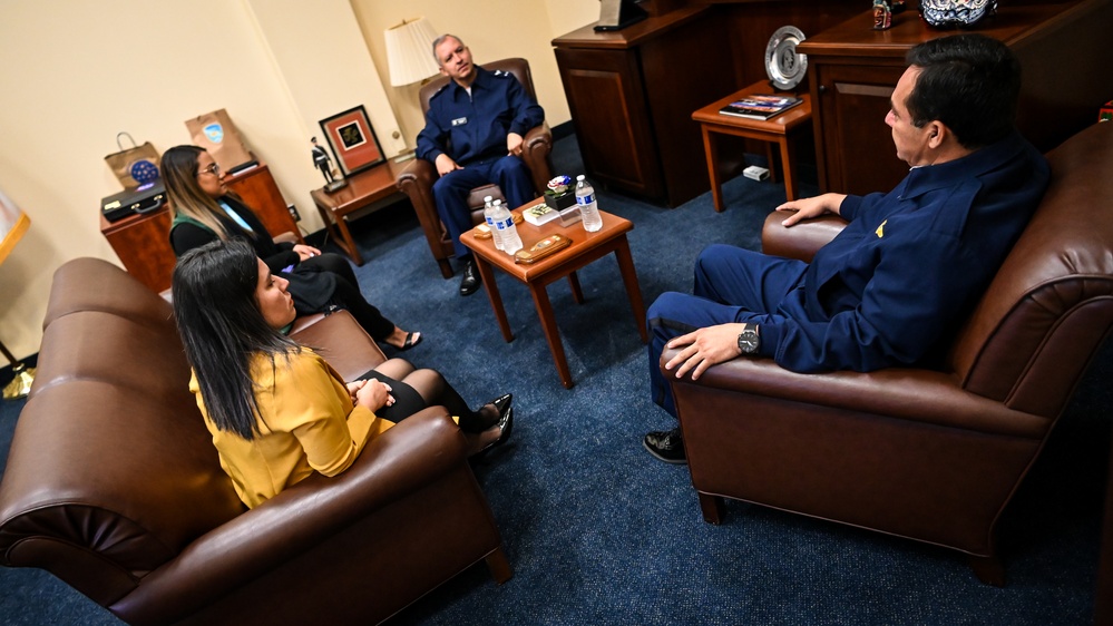 Honduraan CDN Visits the IADC