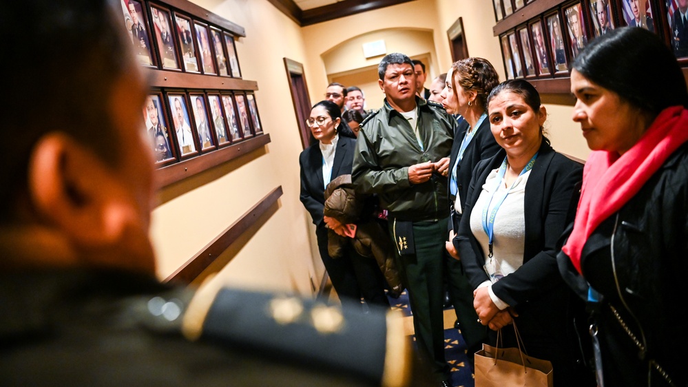 Honduraan CDN Visits the IADC