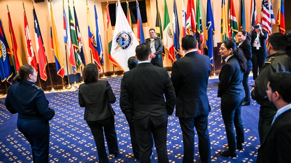 Honduraan CDN Visits the IADC