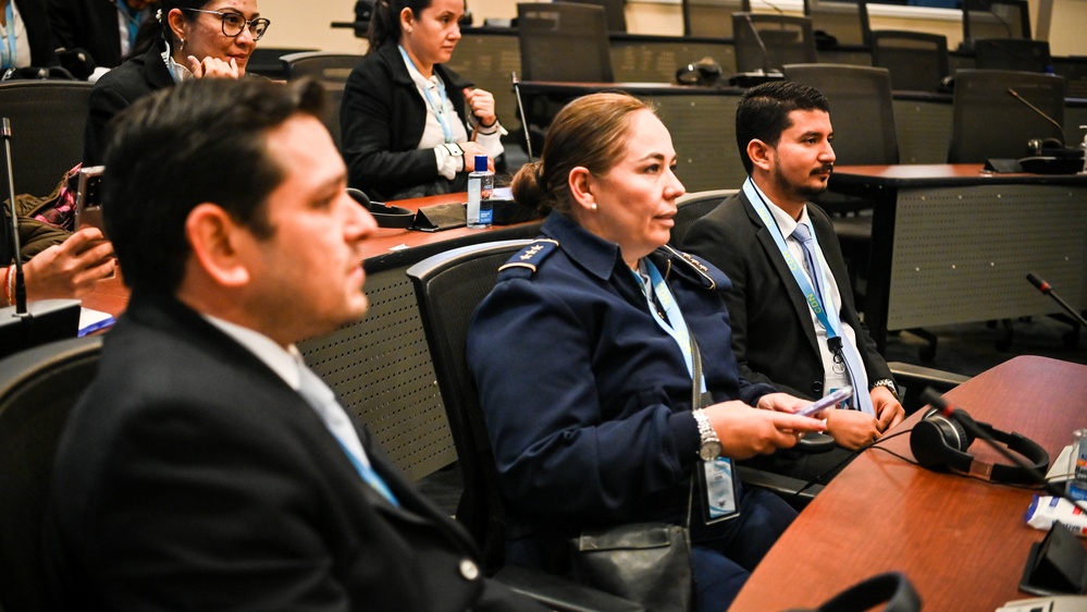 Honduraan CDN Visits the IADC