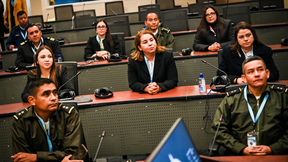 Honduraan CDN Visits the IADC