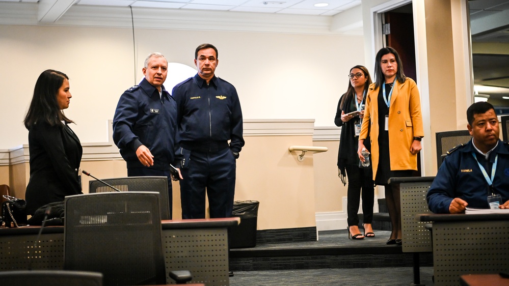 Honduraan CDN Visits the IADC