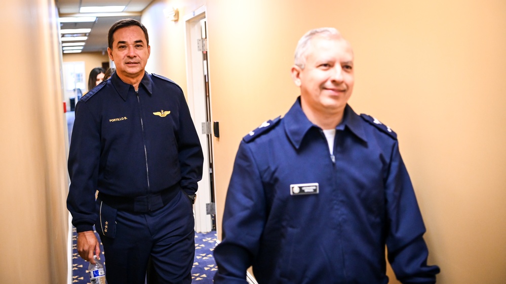 Honduraan CDN Visits the IADC