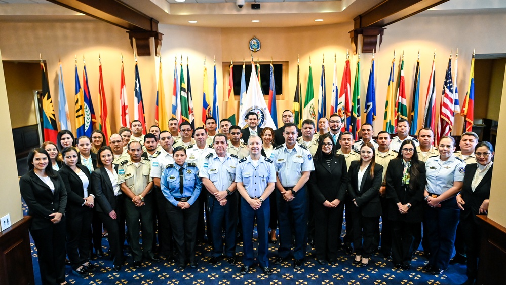 Honduraan CDN Visits the IADC