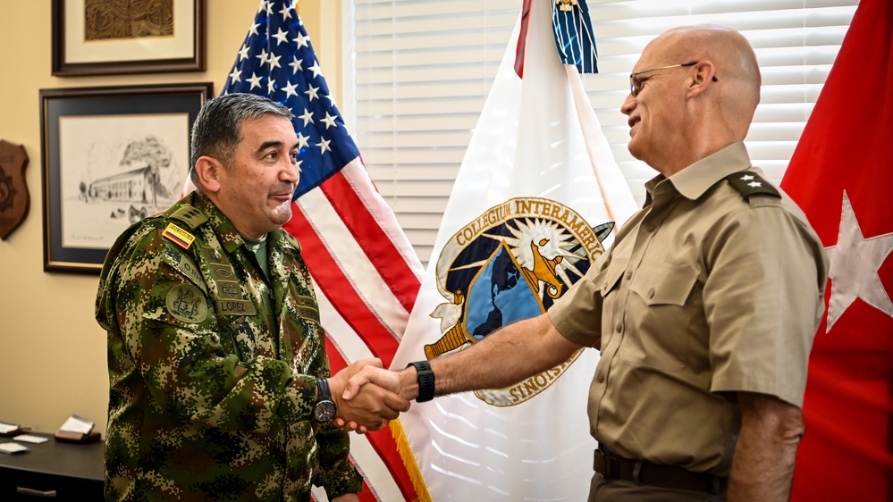 Colombian Defense Attache Visits the IADC