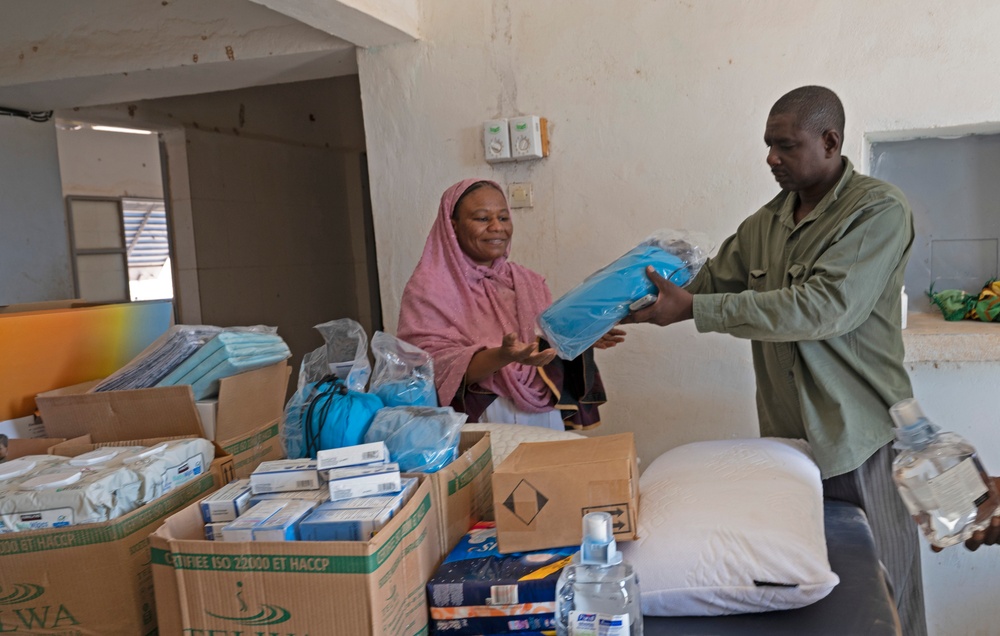 AB 201 donates medical supplies to local Agadez women’s clinic