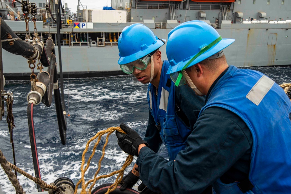 Chung-Hoon Replenishment at Sea
