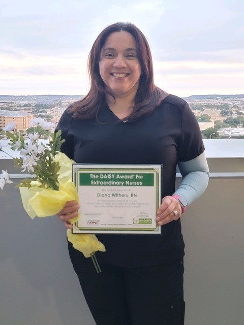 CRDAMC recognizes nurse who goes above and beyond with Daisy Award