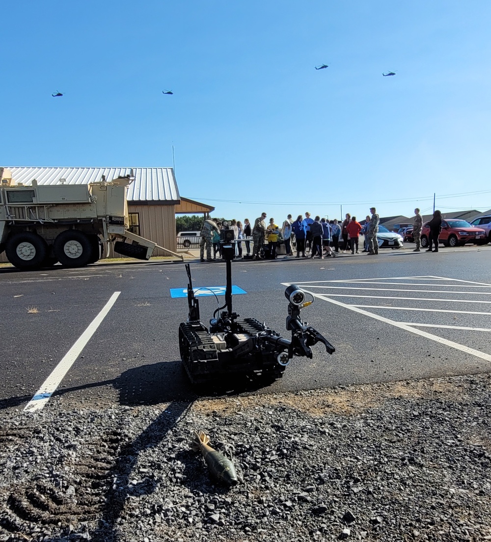 EOD Soldiers at Fort Drum show students the STEM side of their profession