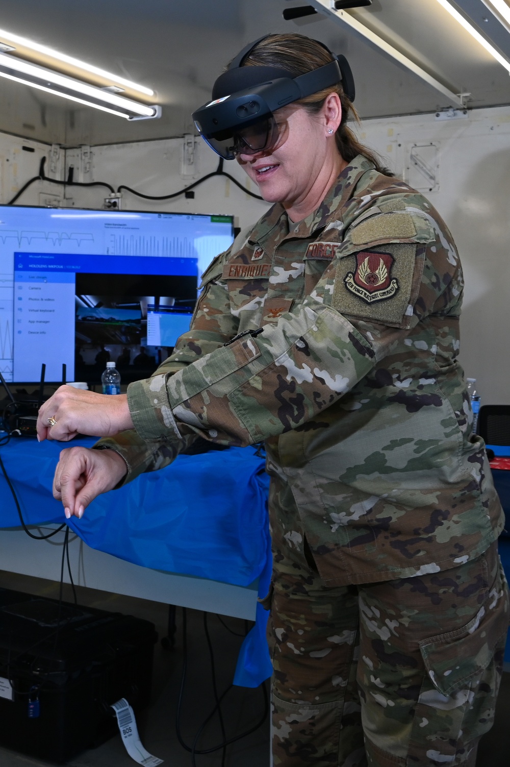 Demo event ‘illuminates’ innovative tech solutions for Hanscom programs