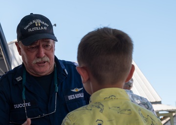 Coast Guard Auxiliary supports the Madisonville Wooden Boat Festival