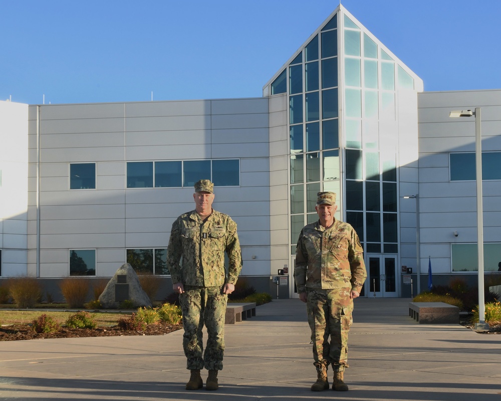 VCJCS Visits Commands' Headquarters