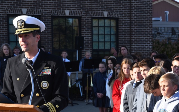 NTAG ORV CO presents retired chaplain with LOA