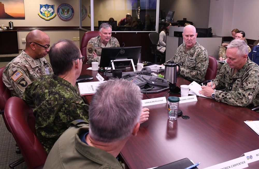 VCJCS Visits Commands' Headquarters