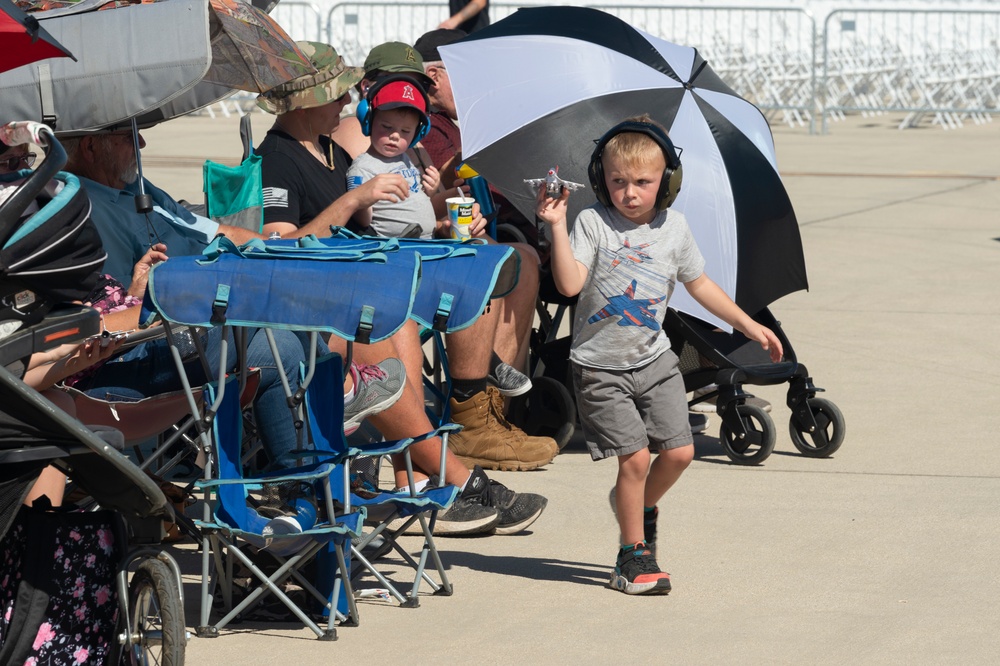 Edwards AFB hosts 2022 Aerospace Valley Open House, Air Show and STEM Expo